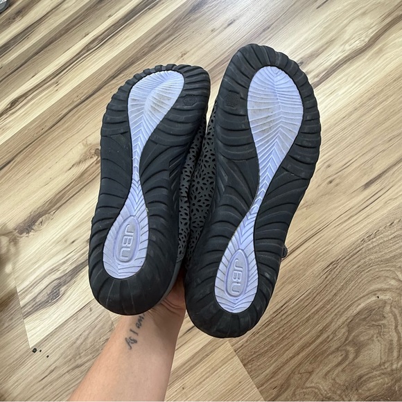 JBU Women's Gray Mary Jane Shoes - Picture 8 of 8